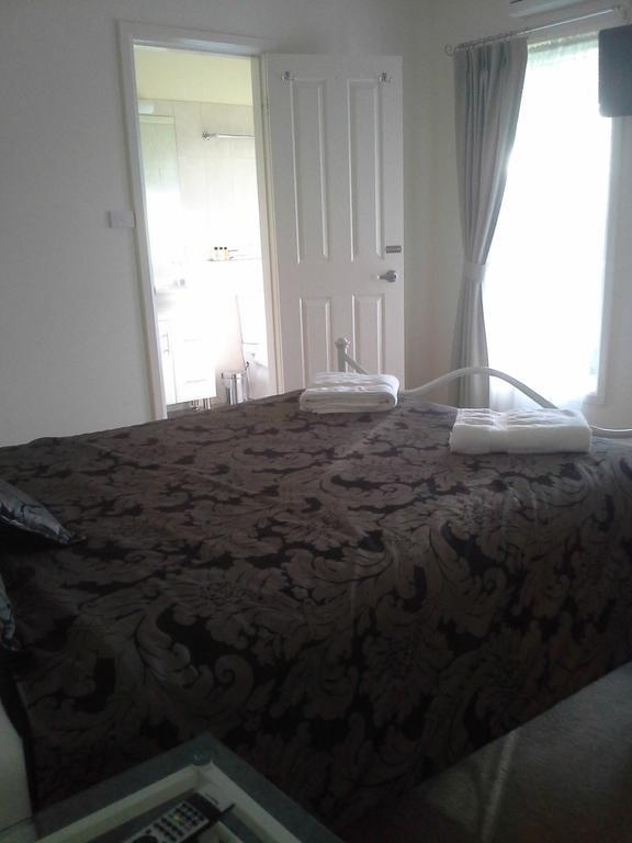 Gloucester On Avon Bed And Breakfast 객실 사진