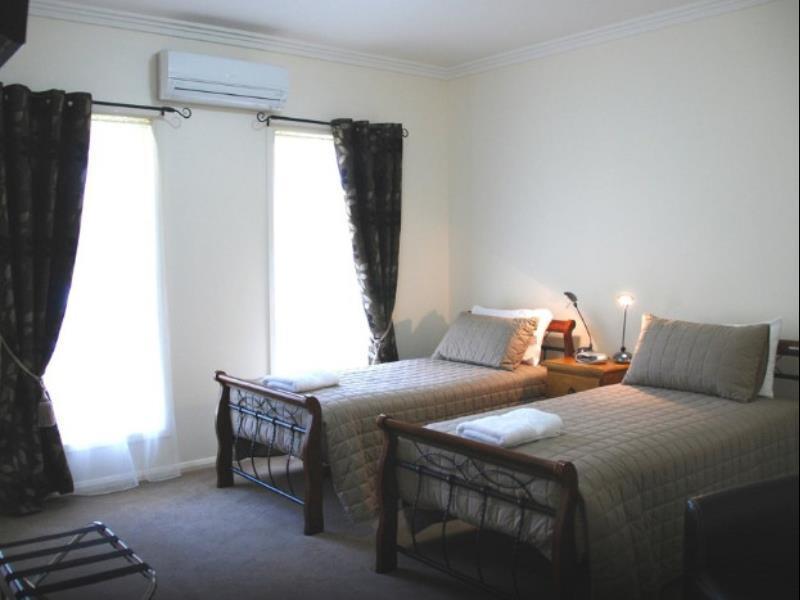 Gloucester On Avon Bed And Breakfast 외부 사진